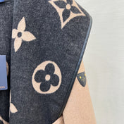 LV 25S HOODED JACKET 0076