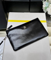 CC 19 HOBO BAG 43CM BLACK GOATSKIN SILVER HARDWARE