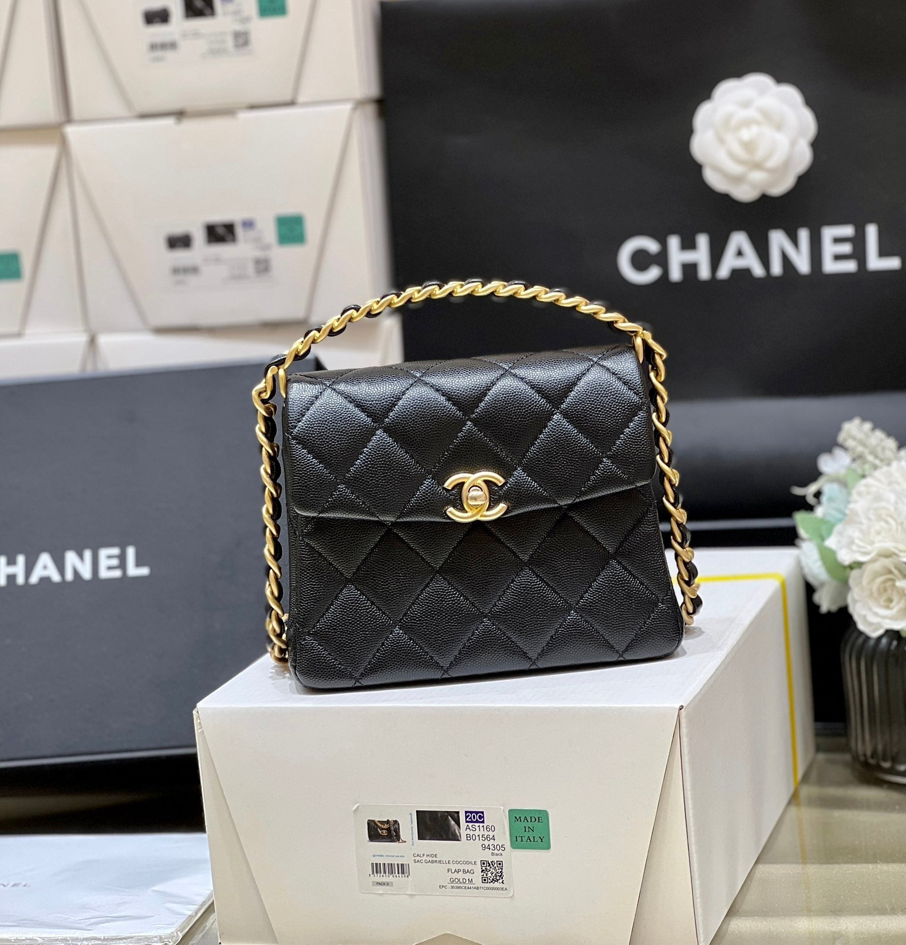 25S CHANEL TOTE CROSSBODY BAG 19 IN BLACK CALFSKIN WITH METAL HANDLE