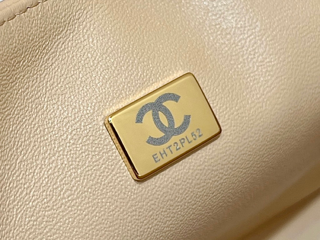 CHANEL 25S FLAP BAG 17 CM IN LIGHT BEIGE LAMBSKIN WITH GOLD HARDWARE