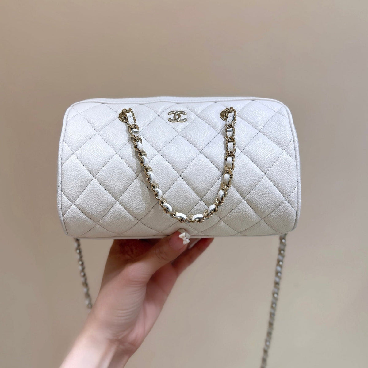 CHANEL 25S MINI BOWLING BAG 18 IN WHITE CALFSKIN GOLD HARDWARE