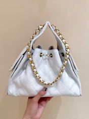 CC 25 HANDBAG IN WHITE 30 GRAINED CALFSKIN GOLD HARDWARE