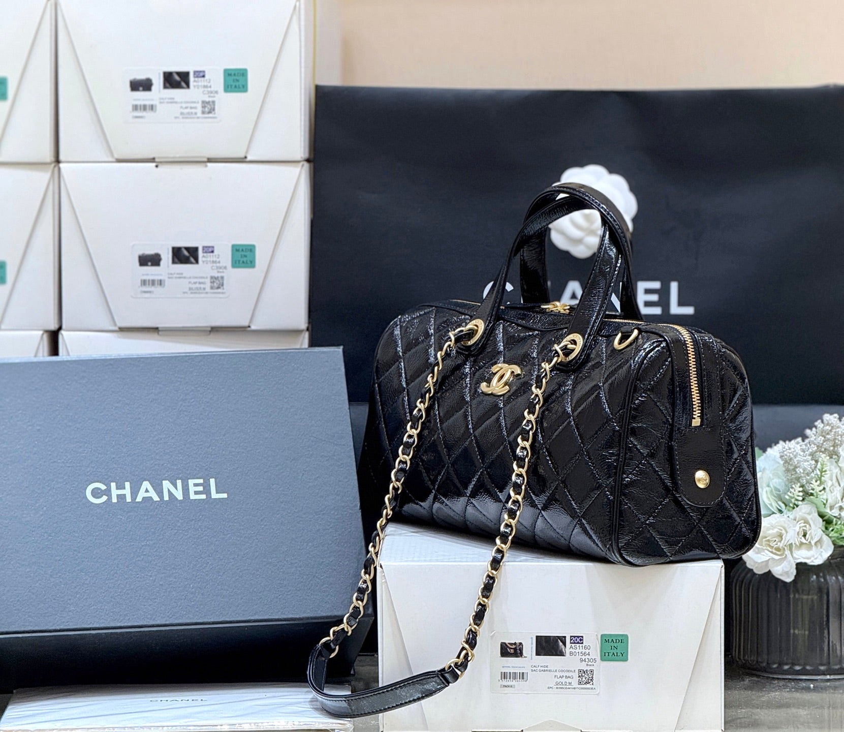 CHANEL 25S LARGE BOWLING BAG 31 IN BLACK CALFSKIN GOLD HARDWARE
