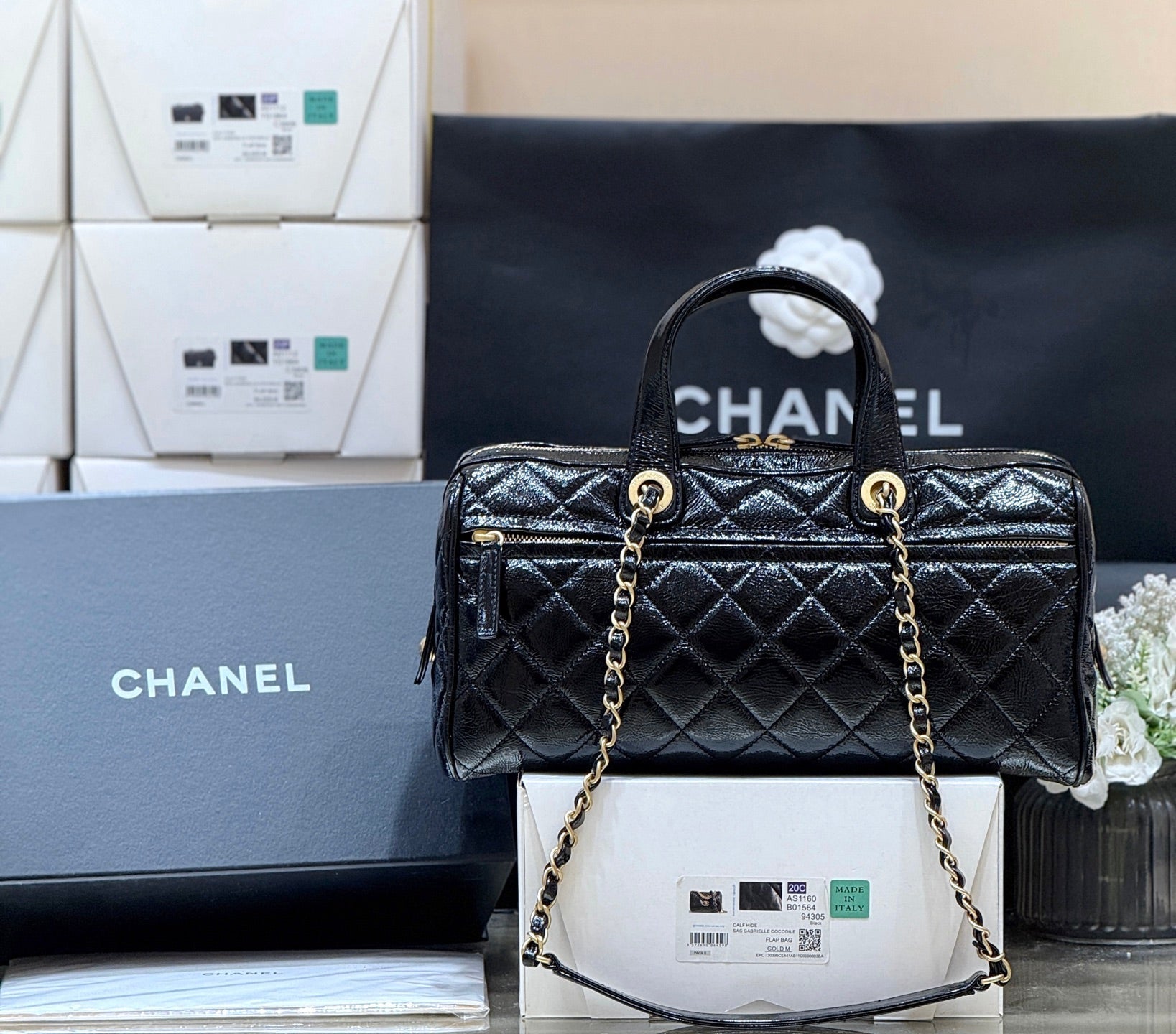 CHANEL 25S LARGE BOWLING BAG 31 IN BLACK CALFSKIN GOLD HARDWARE