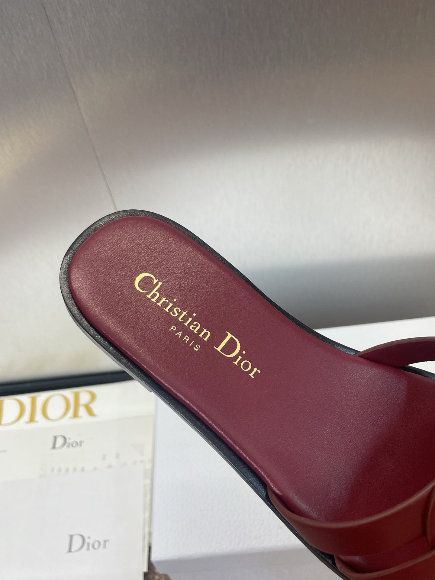 D-CLUB SLIDE SANDAL 25S IN BURGUNDY RED CALFSKIN