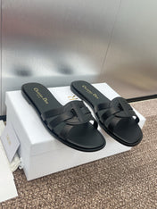 D-CLUB SLIDE SANDAL 25S IN BLACK CALFSKIN