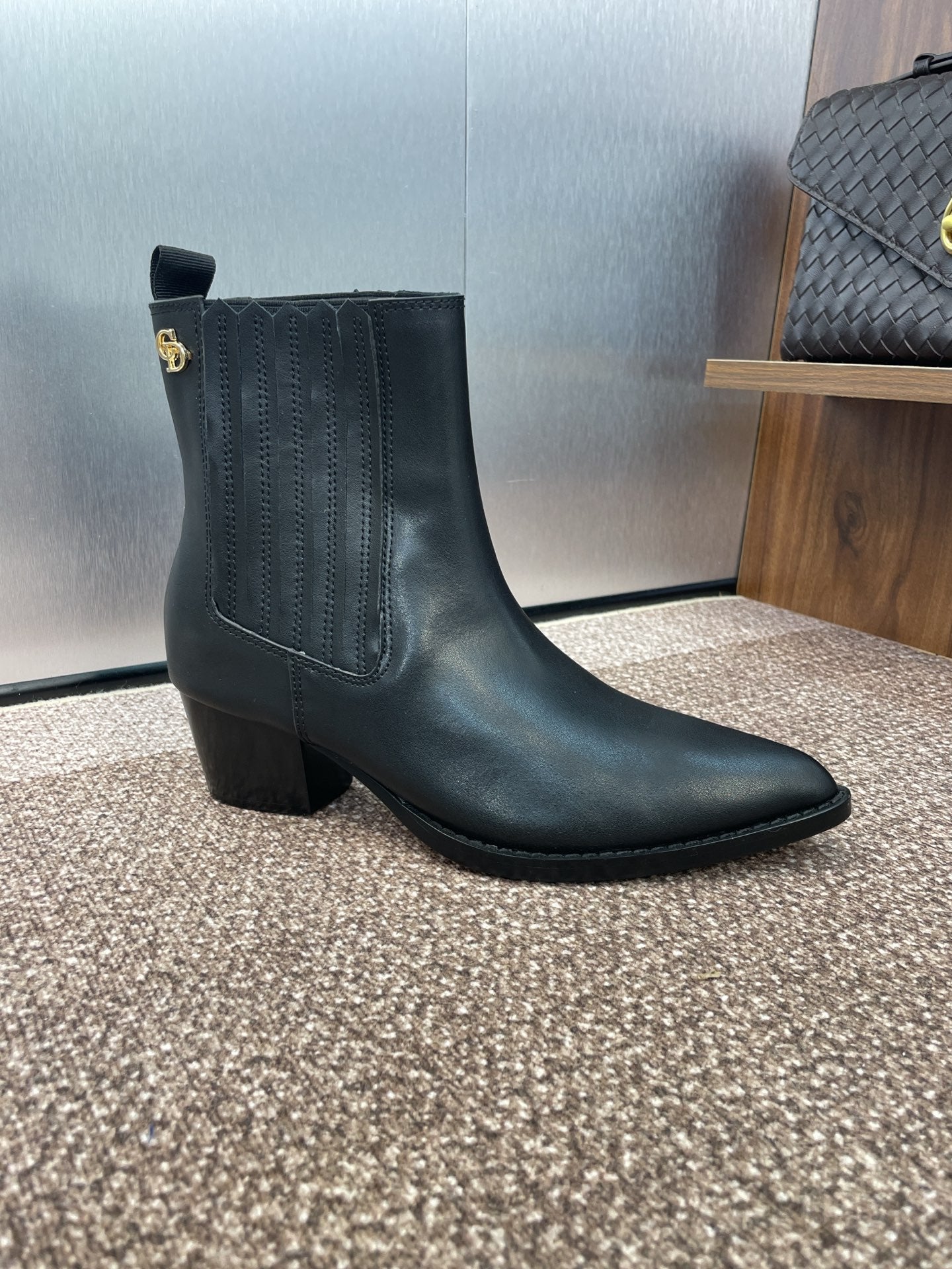 DIOR 25S D-WEST HAUTE COUTURE CHELSEA BOOTS 45MM IN BLACK CALFSKIN