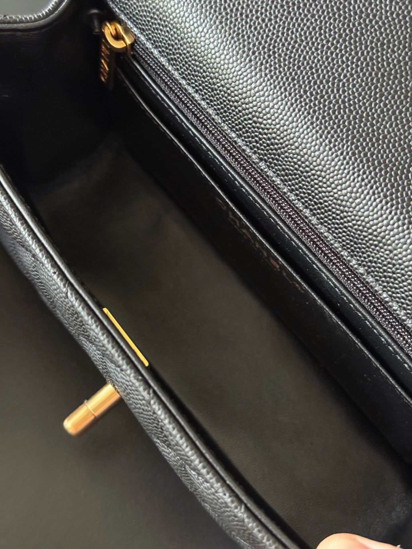 CHANEL 25S FLAP BAG 20 CM IN BLACK CAVIAR LEATHER WITH GOLD HARDWARE