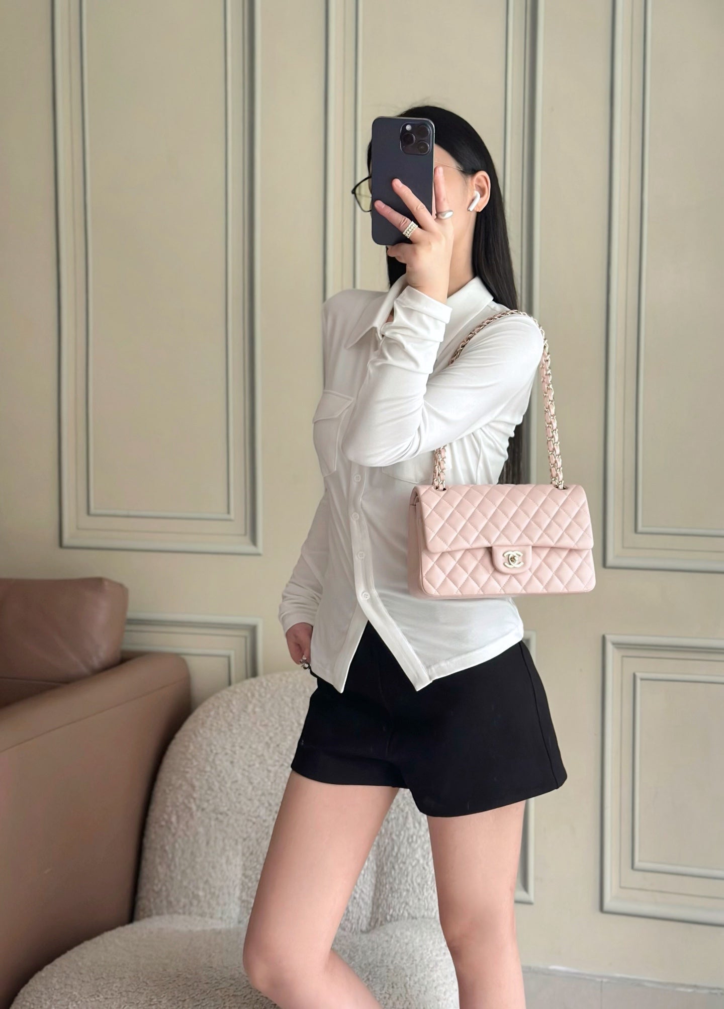 CHANEL 25S CLASSIC FLAP BAG 25 CM IN LIGHT PINK LAMBSKIN WITH GOLD HARDWARE