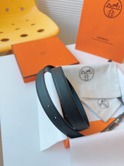 MINI H BELT BUCKLE & REVERSIBLE BLACK LEATHER STRAP 24 MM GOLD HARDWARE