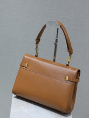 MANHATTAN HANDBAG 32 IN CINNAMON BROWN CALFSKIN GOLD HARDWARE