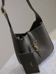 YSL 25S LE 5 À 7 BAG 16 IN LIGHT MUSK GRAINED CALFSKIN GOLD HARDWRE