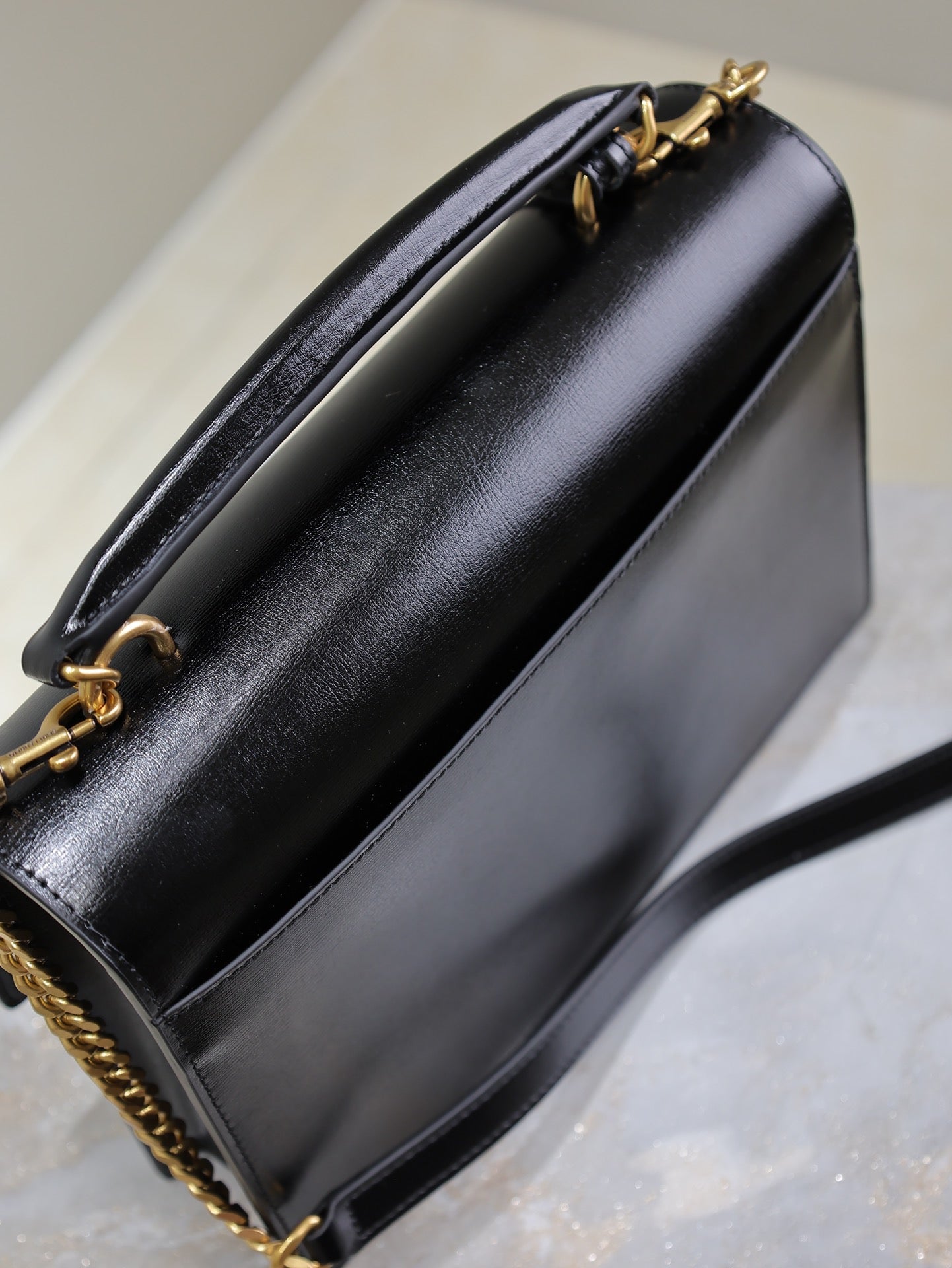 YSL 25S SUNSET MM 25 IN BLACK CALFSKIN GOLD HARDWARE
