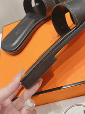 Idioma Sandal Black Calfskin