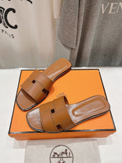 Idioma Sandal Tan Calfskin