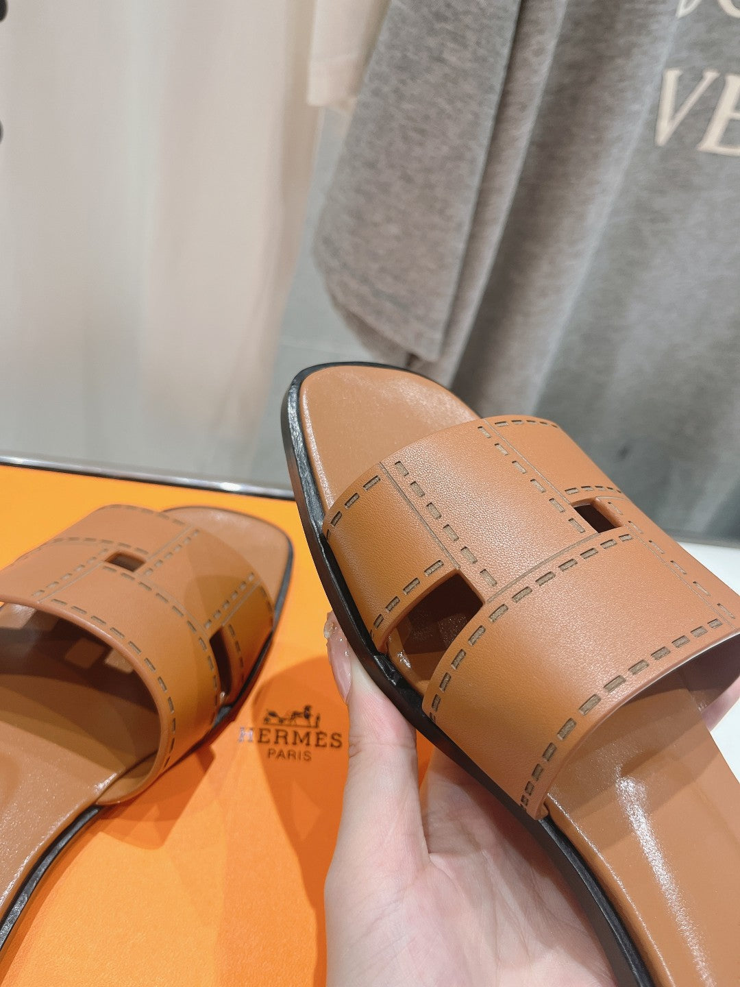 Idioma Sandal Tan Calfskin