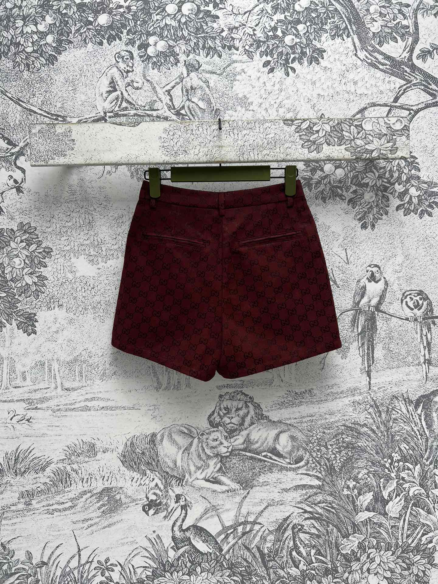 Gucci High Waist Short Red Jacquard Fabric