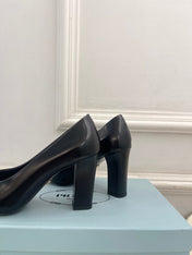SQUARE TOE HIGH PUMPS IN BLACK SMOOTH LAMBSKIN