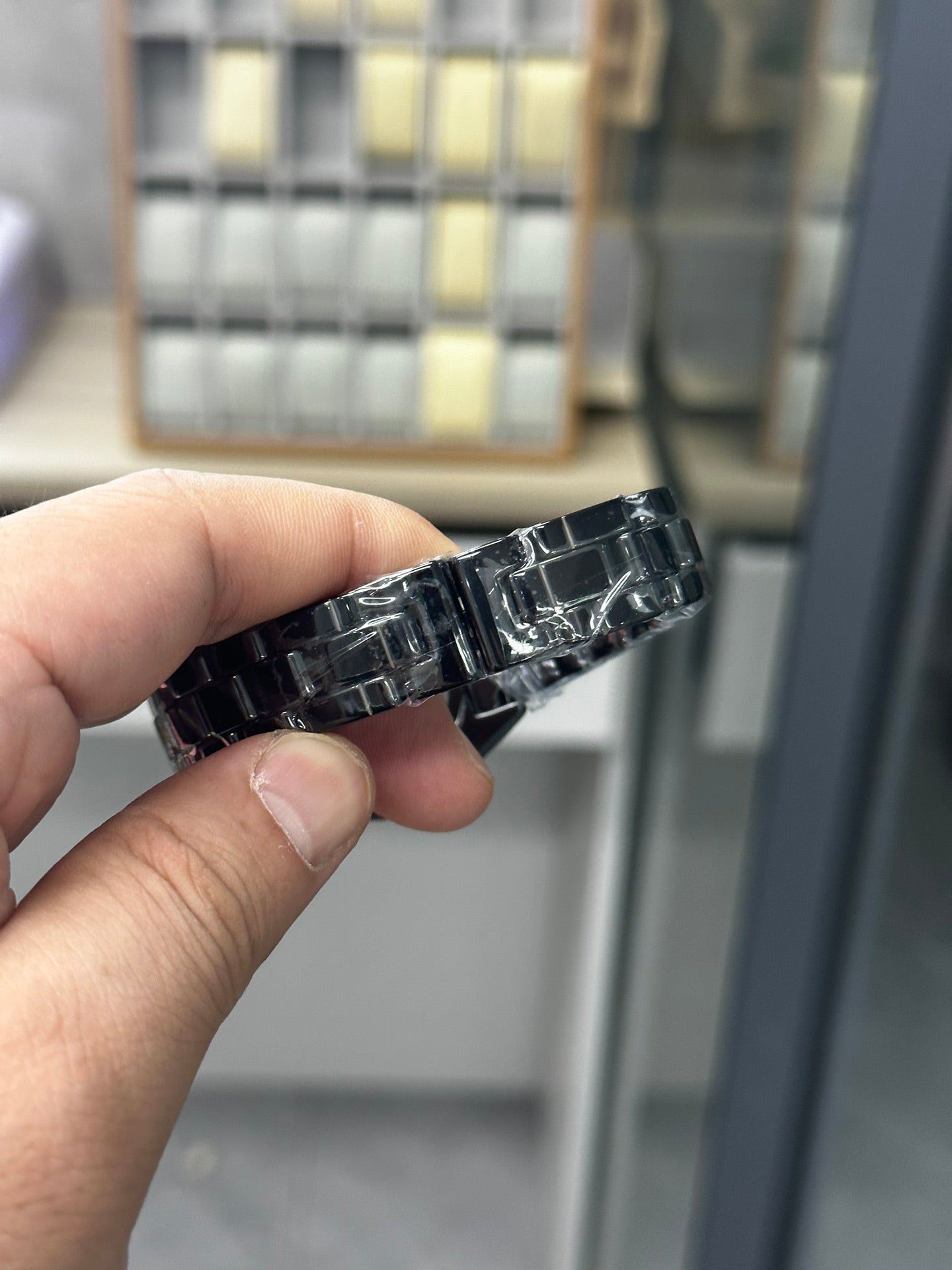 J12 33MM DIAMOND BEZEN BLACK CERAMIC STEEL