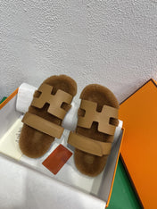 Chypre Sandal Gold shearling insole Gold goatskin lining